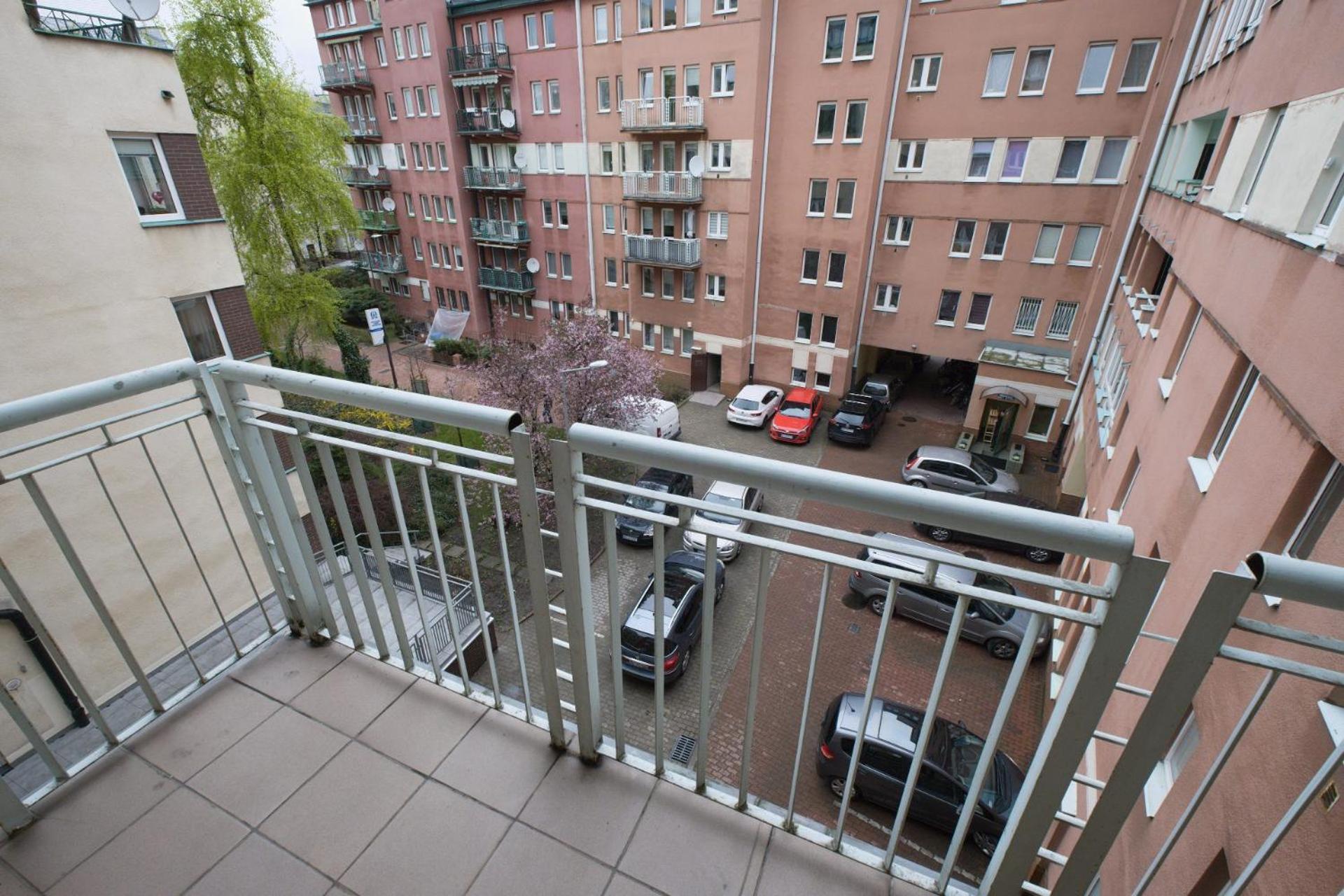 Spacious Apartment In Green Location Varşova Dış mekan fotoğraf